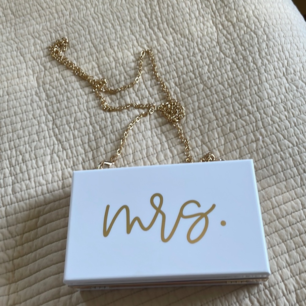 Mrs purse